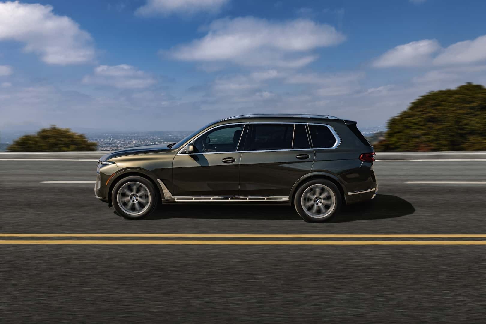 X7 Exterior