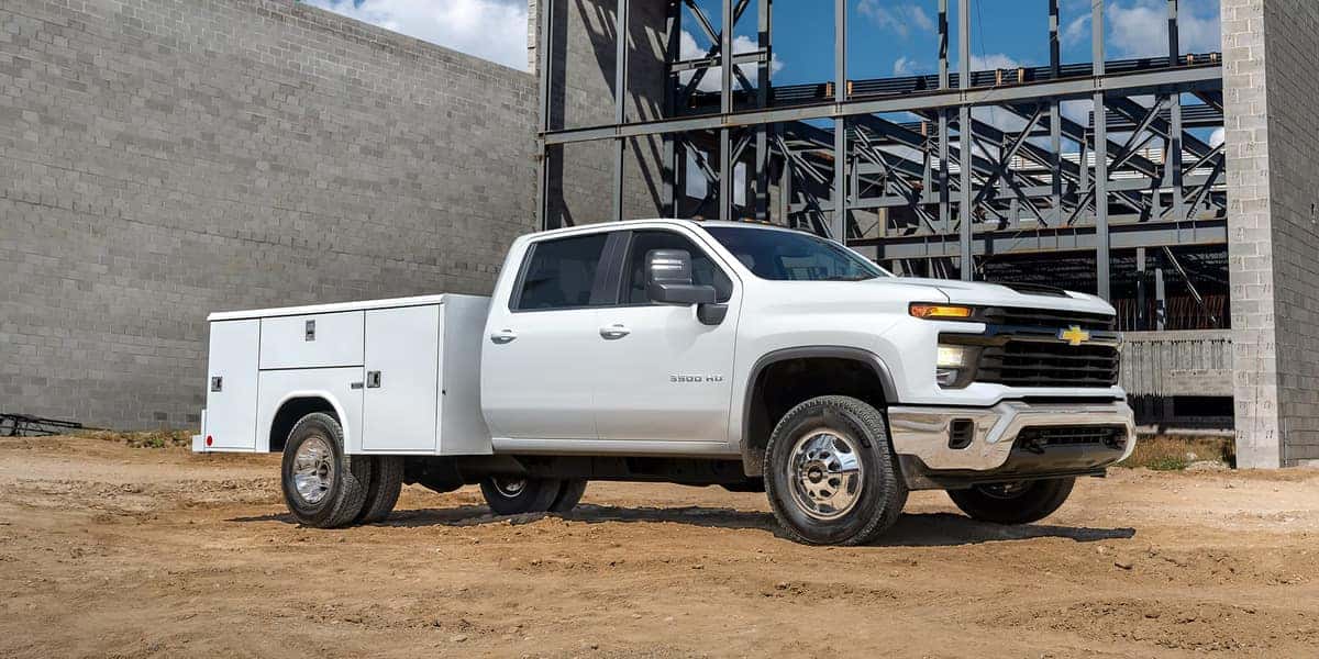 2025-silverado3500-chassis-cab
