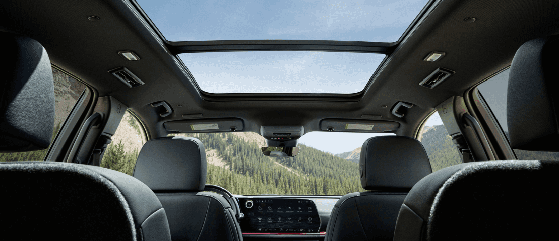 2026 Chevrolet Traverse Interior