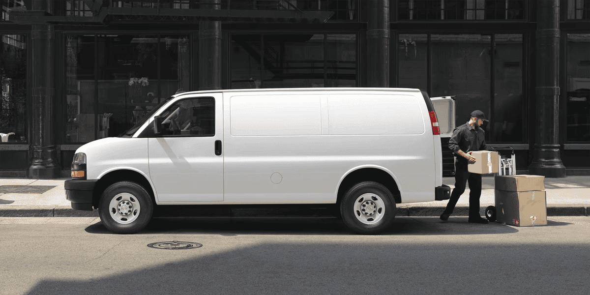 2025-chevy-express-van-cargo-delivery