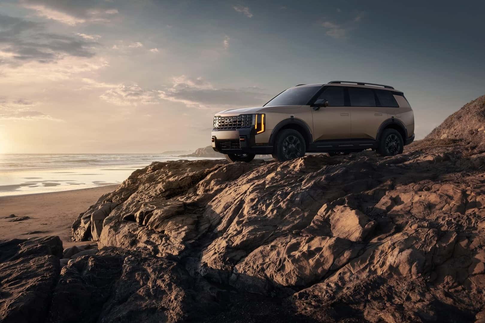 Kia Telluride on Cliff near beach