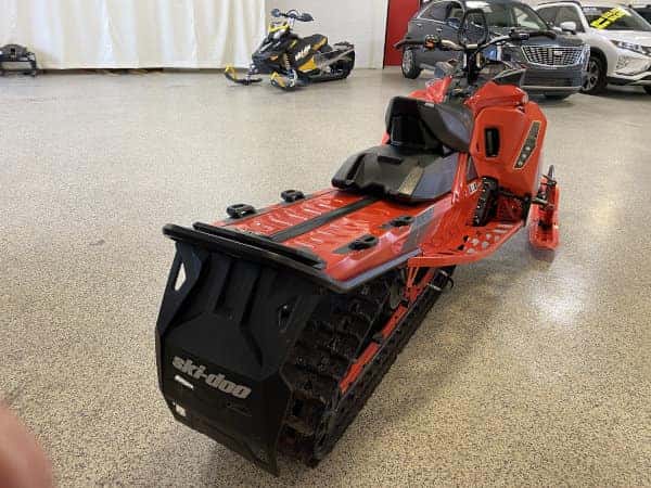 2019 Ski-Doo Backcountry 850 Orange 4