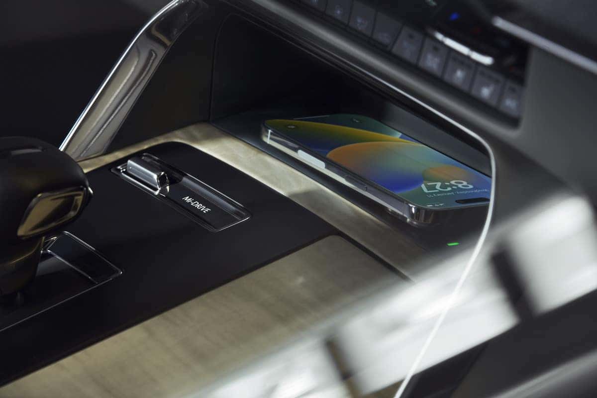 wireless charging pad 2024 Mazda CX-90