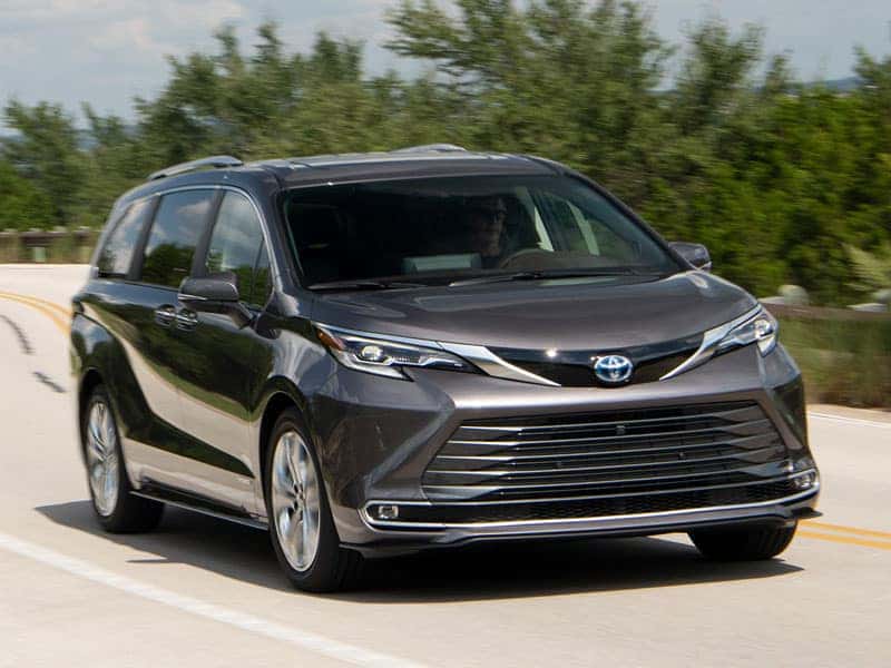New 2025 Toyota Sienna Minivan Engine Performance and Powertrain