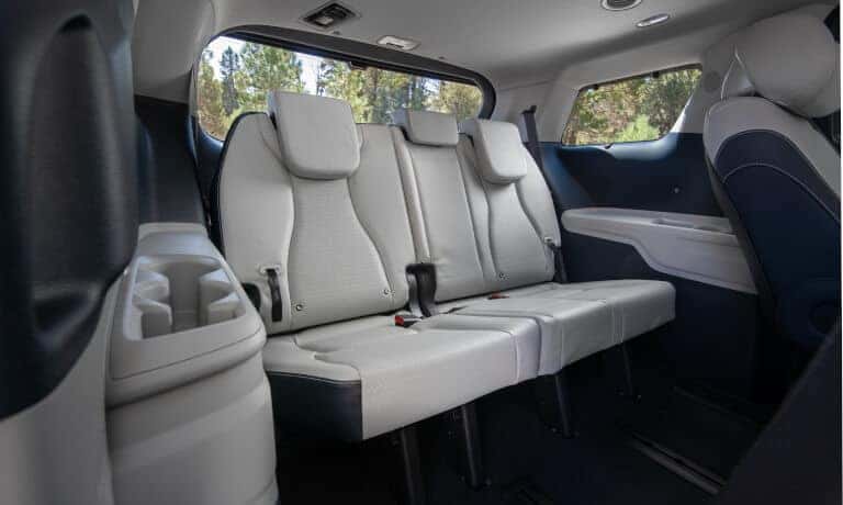 2026 Kia Carnival MPV back seats