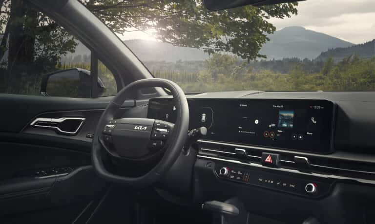 2026 Kia Sportage Hybrid interior dashboard