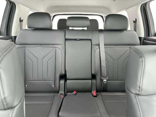 2025 Hyundai SANTA FE Hybrid interior view of back seats