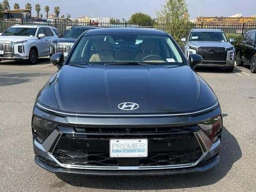 2025 Hyundai Sonata Hybrid front exterior view