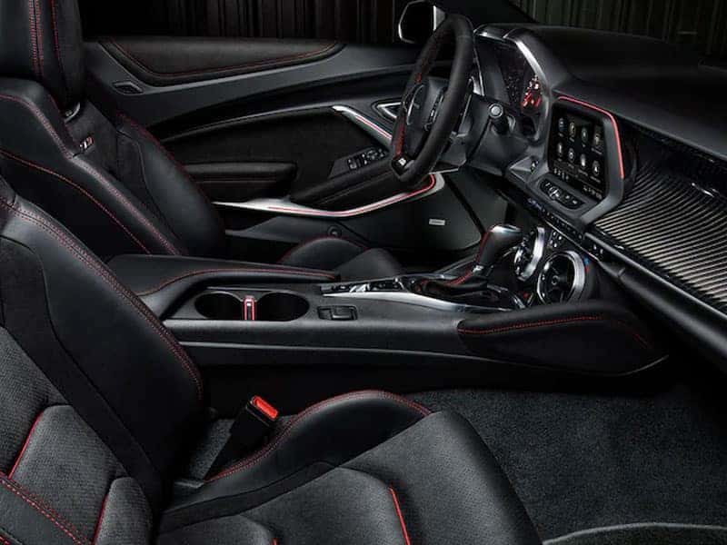 2022 Chevrolet Camaro interior comfort and technology
