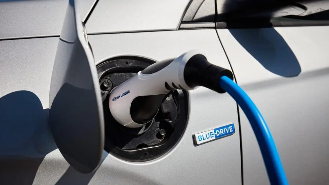 Hybrids Vs. Plug-in Hybrids: Pros And Cons | Safford Volkswagen